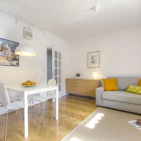 Fine Ziherlova Apartmán