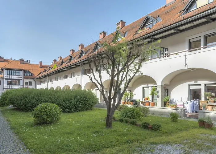 Fine Ziherlova * Lublaň